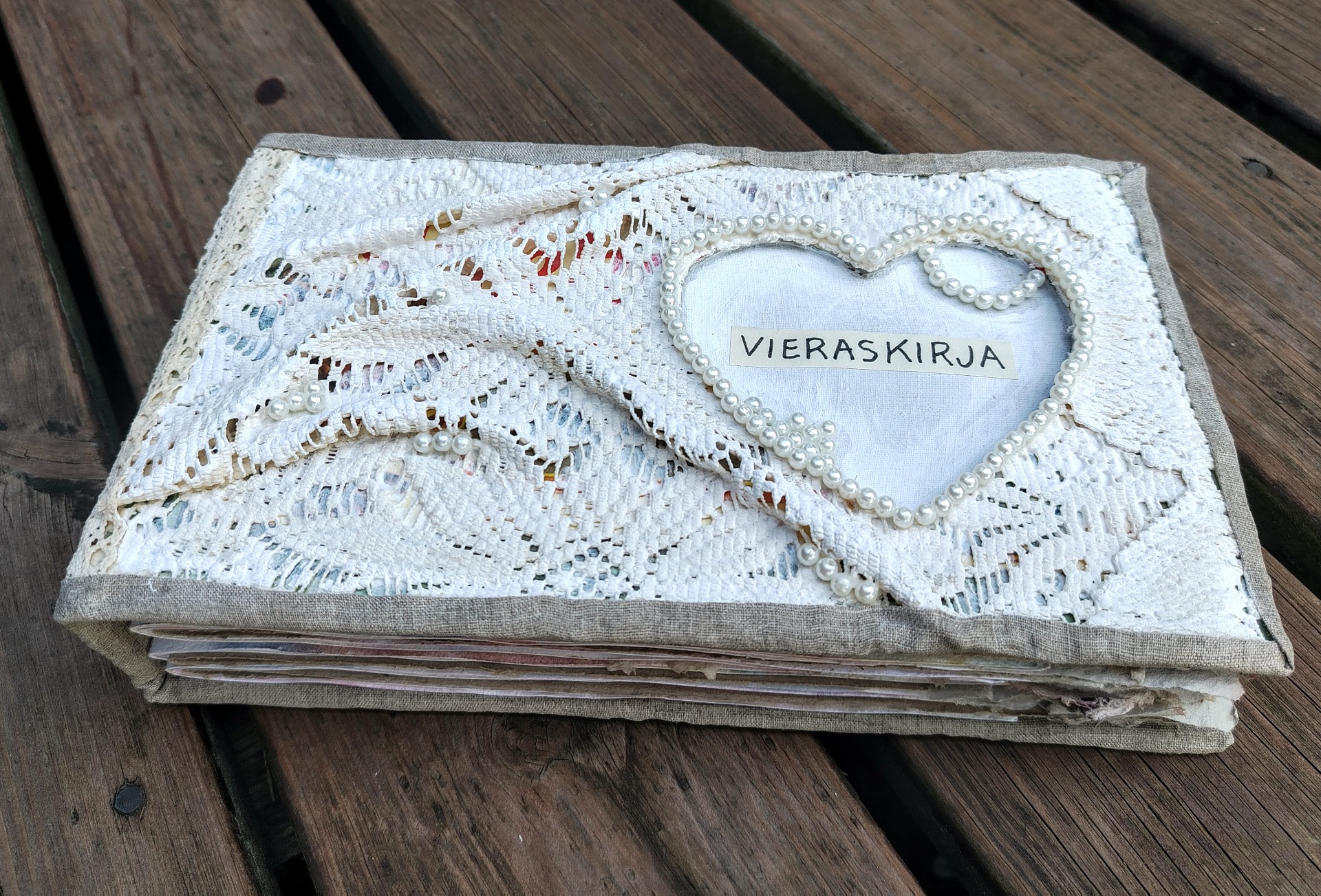 Vieraskirja hääparille